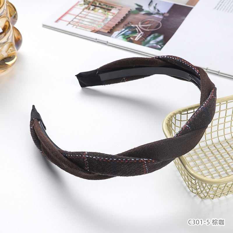 D廠【C301】復古格紋毛呢髮箍女時尚麻花拼色頭扣髮卡韓式新款髮飾高顱頂頭箍
 25.11-1「D廠-單筆結帳需滿，NT$600出貨(不含運費)」