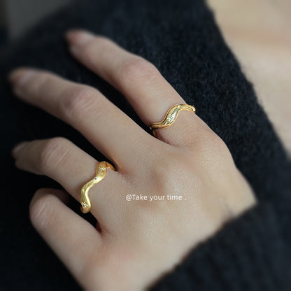 A廠【5426】芒星微鑲鋯石鍍18K真金指環拉絲質感不規則開口可調戒指 食指戒 25.01-3