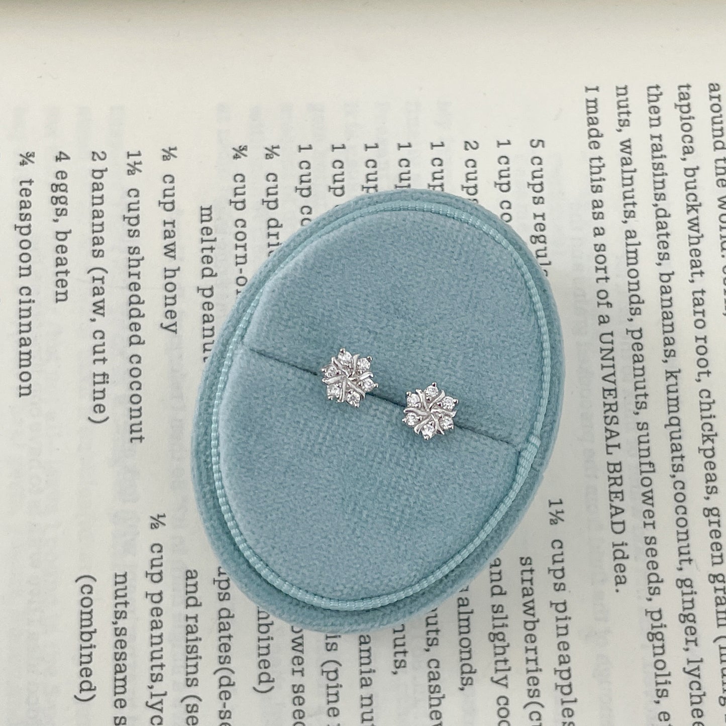 E廠【XDQ11068E】S999純銀小眾設計感雪花耳環女簡約時尚鑲鋯石日常百搭耳飾潮
 25.12-1