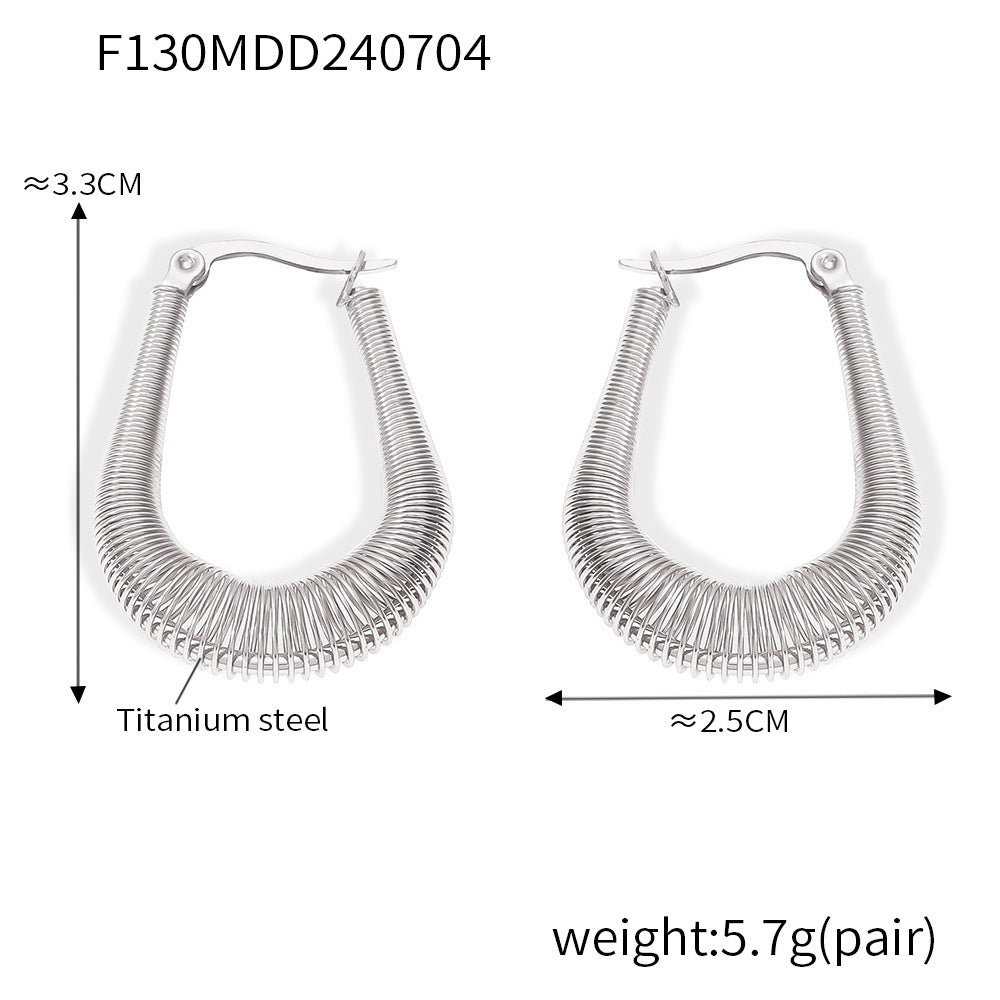 B廠【F130】時尚復古歐美風飾品個性不掉色彈簧U造型質感耳環鈦鋼鍍真金耳環 24.07-2