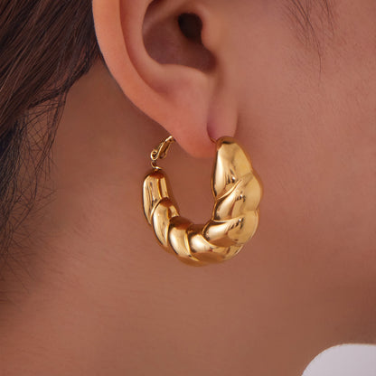 B廠【F538】個性時尚飾品胖扭扭C型耳環不鏽鋼空心設計鍍18k真金耳飾女 25.08-5