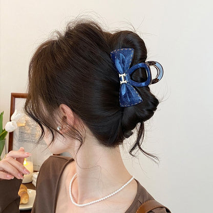 C廠【X220】牛仔藍蝴蝶結髮夾女2026新款盤髮鯊魚夾高級輕奢氣質時尚抓夾頭飾
 26.05-1「C廠-單筆結帳需滿，NT$500出貨(不含運費)」