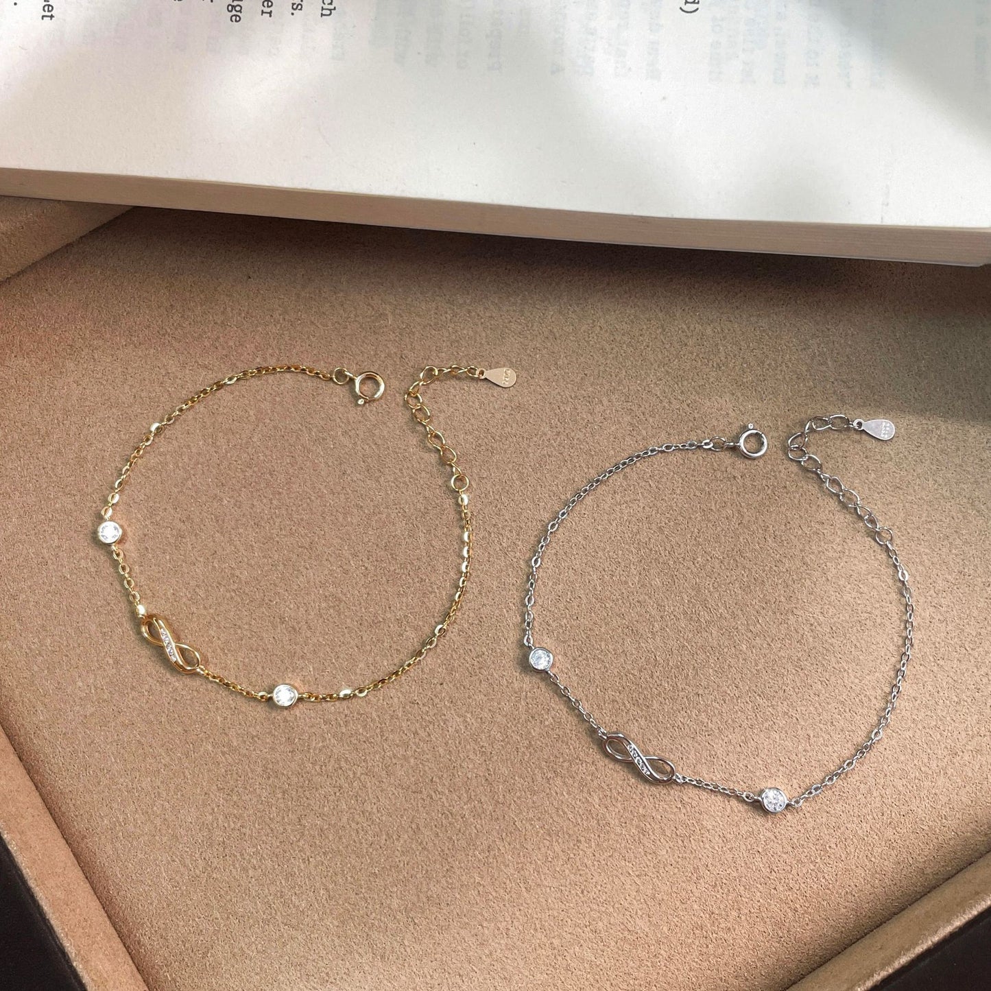 E廠【XDQ0086S】S925純銀莫比烏斯手鍊女簡約高級感無限微鑲百搭手飾歐美跨境
 26.08-2