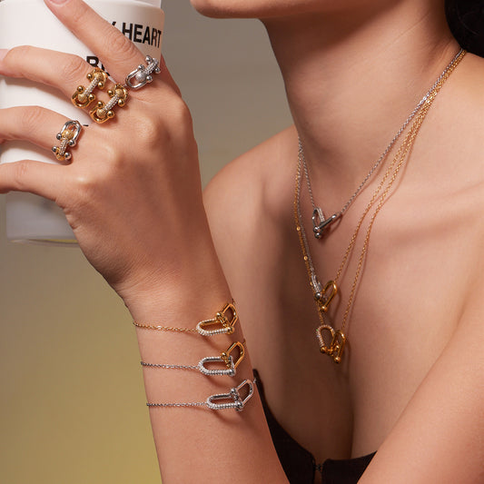 B廠【TXP501】不銹鋼馬蹄扣帶鑽飾品耳環戒指手鍊項鍊首飾套裝鍍18k真金不掉色
 25.11-4