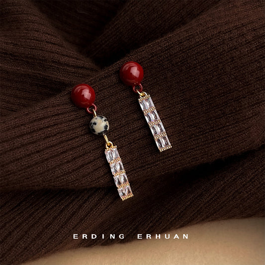 C廠【5281】小眾設計師不對稱AB款微鑲鋯石長款幾何酒紅耳飾新中式耳環女
 25.11-1