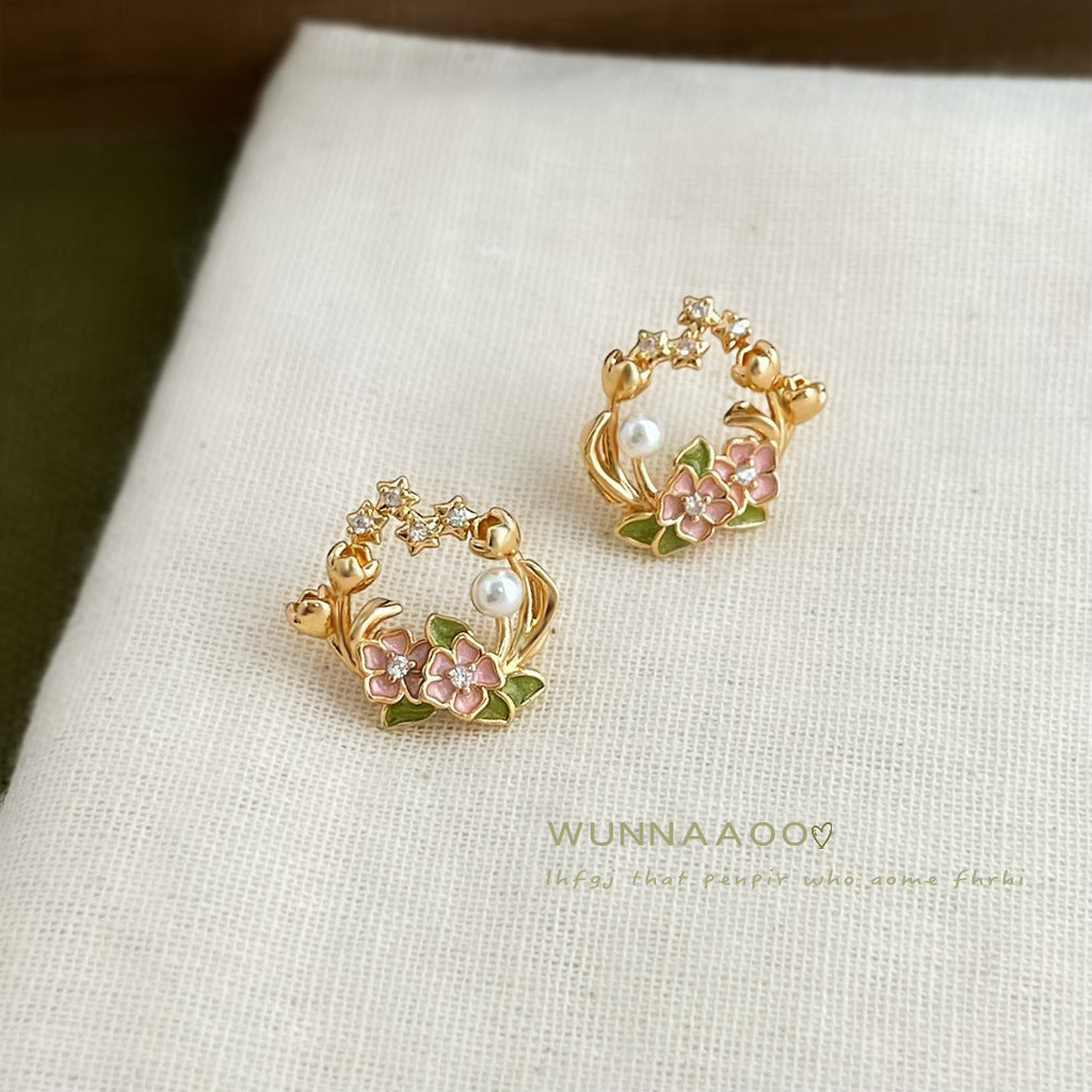 C廠【6961】原創微鑲鋯石925銀針鍍14K彩繪琺瑯滴釉花環森系清新甜美耳環耳飾
 25.10-4