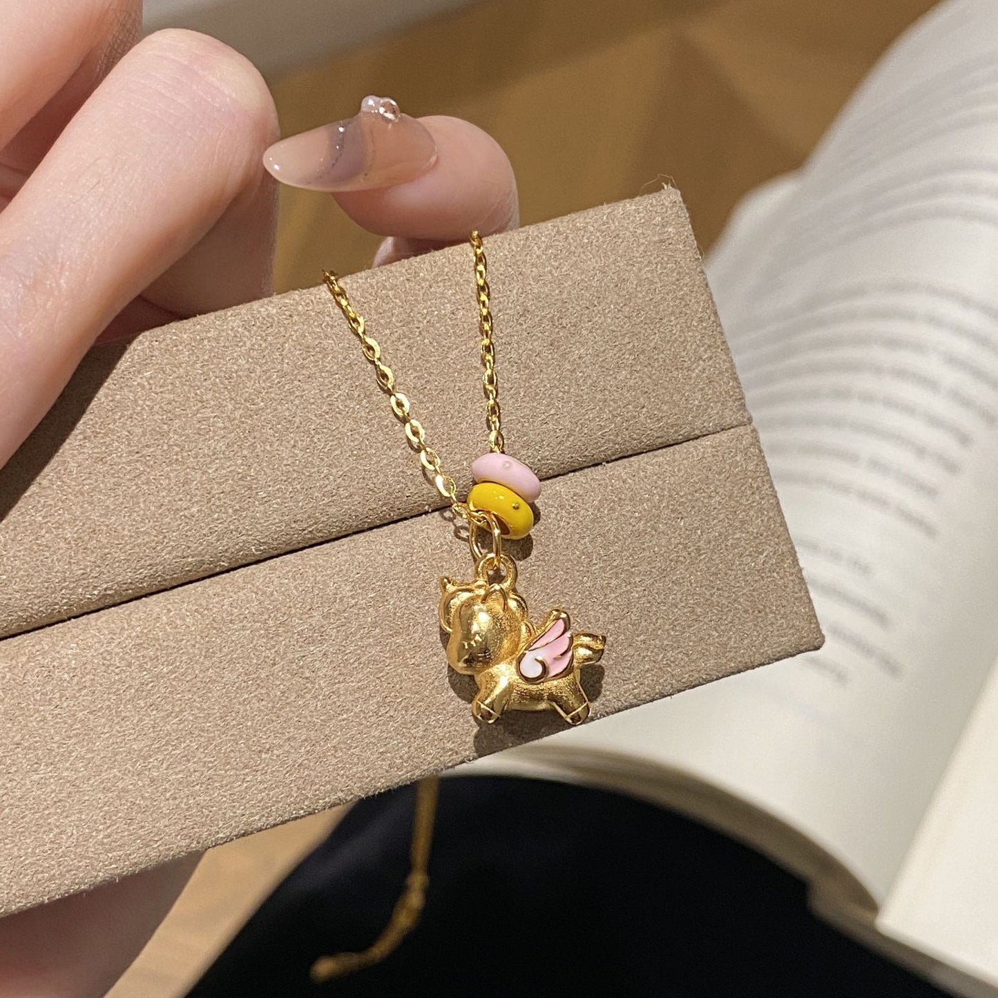 F廠【DQ2244N】S925純銀夢幻獨角獸項鍊女輕奢高級感小飛馬氣質鎖骨鏈潮
 25.11-2