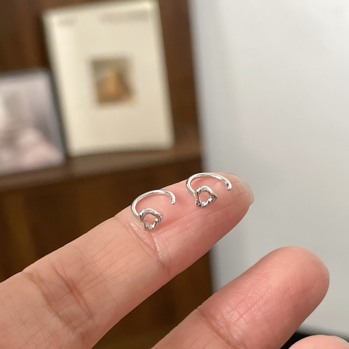 E廠【XDQ10123E】S999純銀韓版簡約愛心耳鉤女小眾設計心型鏤空耳環精緻耳飾潮
 26.03-2