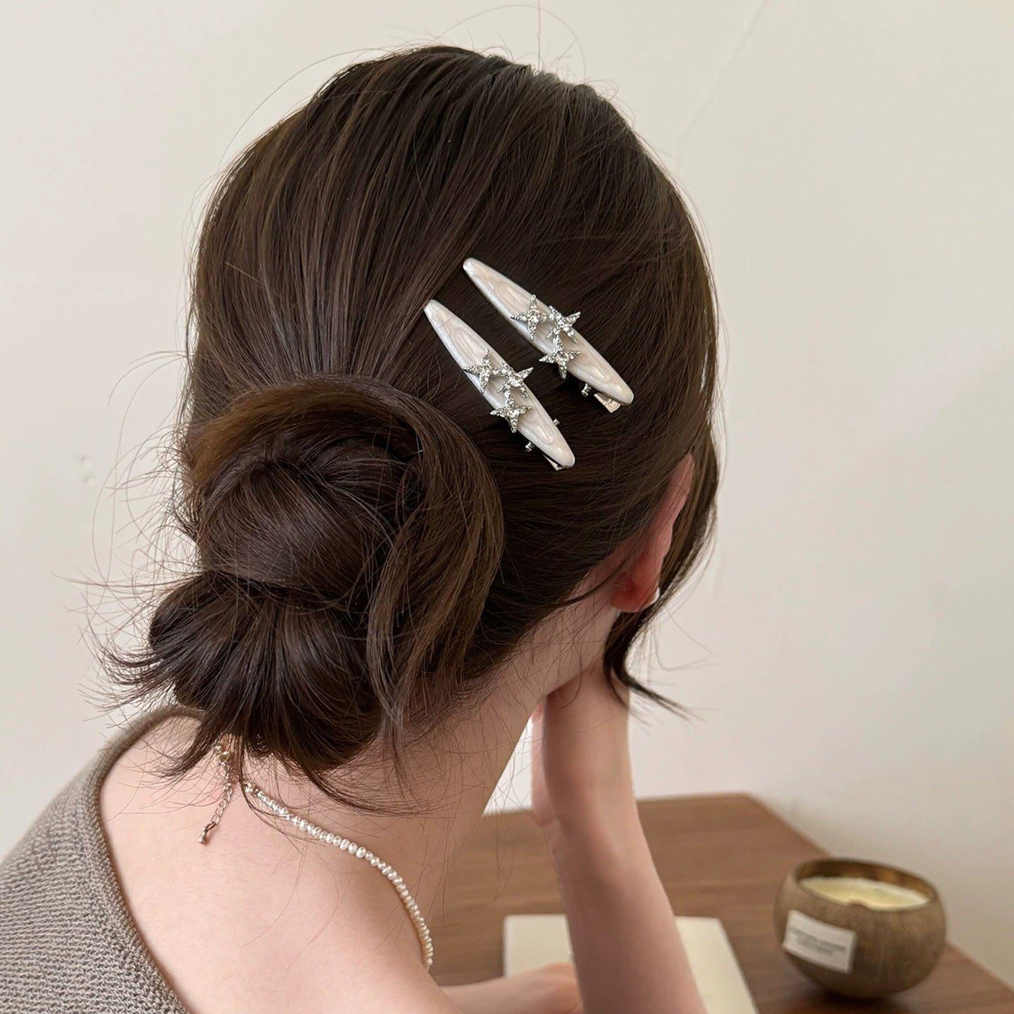 C廠【X376】有些精緻~法式閃鑽髮夾女前額碎髮瀏海夾側耳邊夾高級感鴨嘴夾子
 26.05-4「C廠-單筆結帳需滿，NT$500出貨(不含運費)」