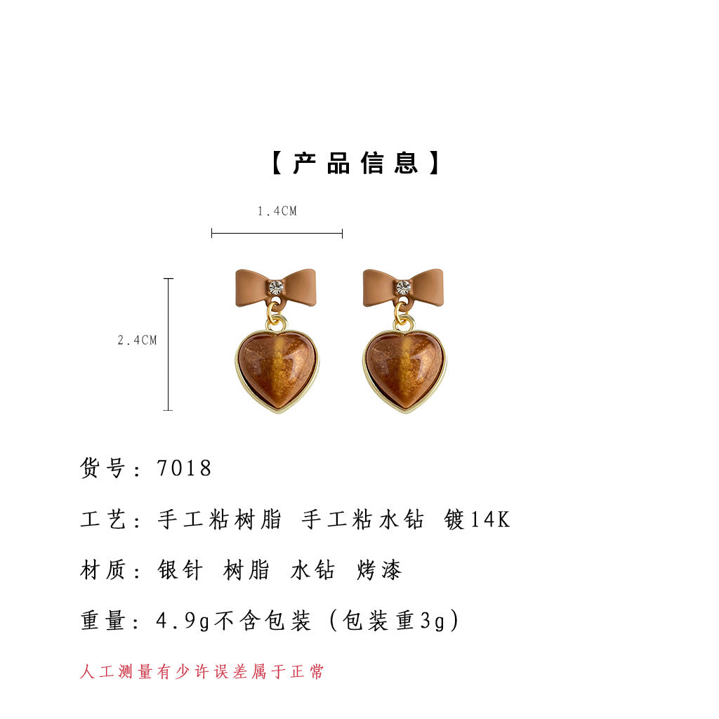 C廠【7018】秋冬熱賣美拉德風咖色大地色蝴蝶結愛心銀針耳環新款耳飾
 25.11-1