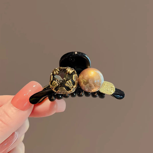 C廠【X9】東大門同款時髦氣質小抓夾網紅超閃水鑽瀏海夾髮卡簡約小號鯊魚夾
 26.03-3