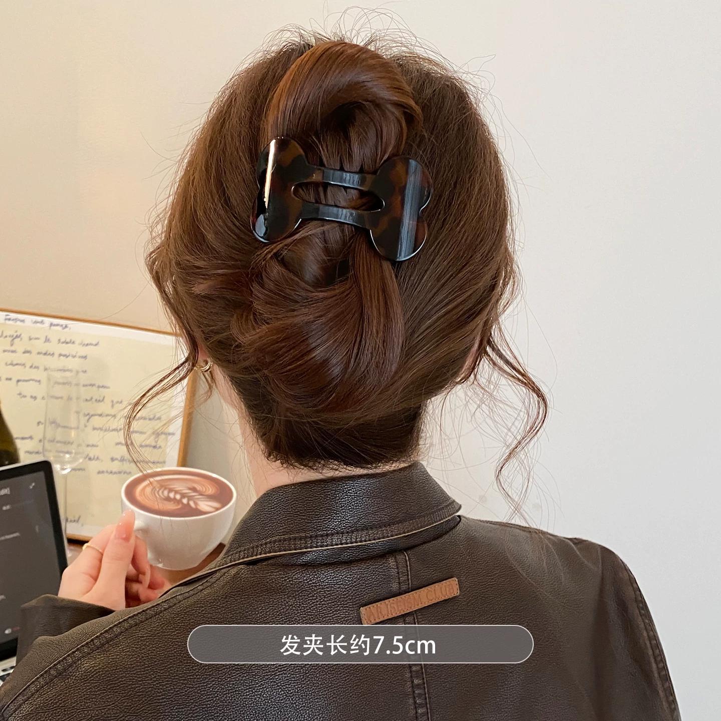 C廠【X766】高級感氣質骨頭抓夾女2026爆款不磕頭扁平鴨嘴夾髮夾懶人時尚髮抓
 26.08-4「C廠-單筆結帳需滿，NT$500出貨(不含運費)」