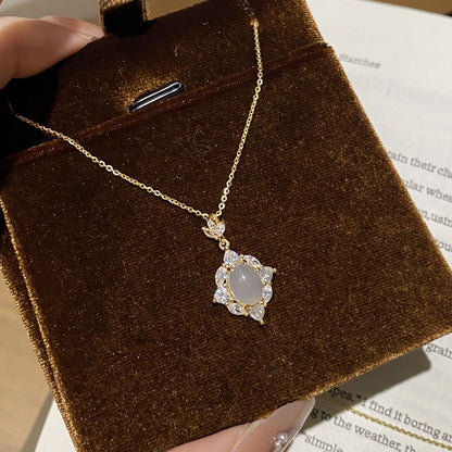 E廠【XDQ0076N】輕奢精緻蛋形白玉髓項鍊S925純銀秋冬高級感閃鋯鎖骨鍊女
 25.11-1