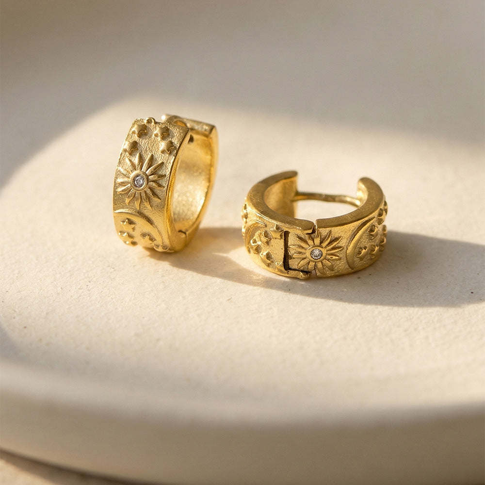 B廠【F1322】歐美簡約設計日月星微鑲鋯石耳環不鏽鋼鍍18k金時尚百搭氣質耳飾
 26.03-3