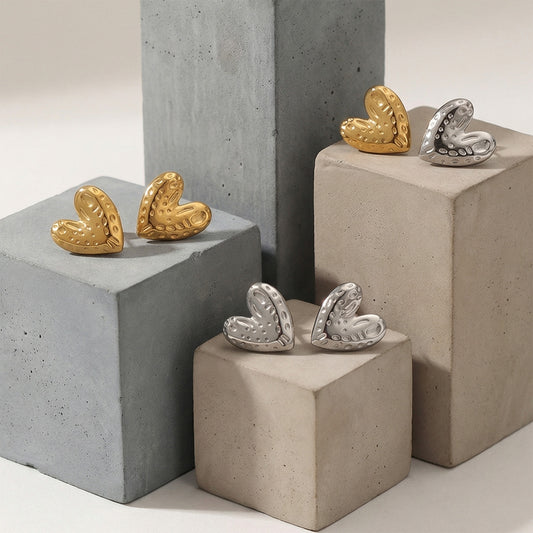 B廠【F003】歐美個性愛心耳環重工錘紋設計耳環ins簡約桃心耳環不鏽鋼鍍18k金
 26.02-1