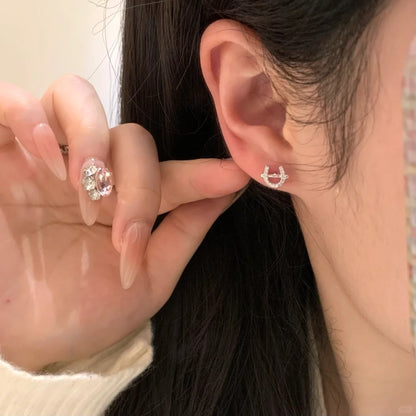 E廠【XDQ10201E】S999純銀小眾設計U型馬蹄耳環女時尚簡約鑲鋯石日常百搭耳飾
 26.03-2