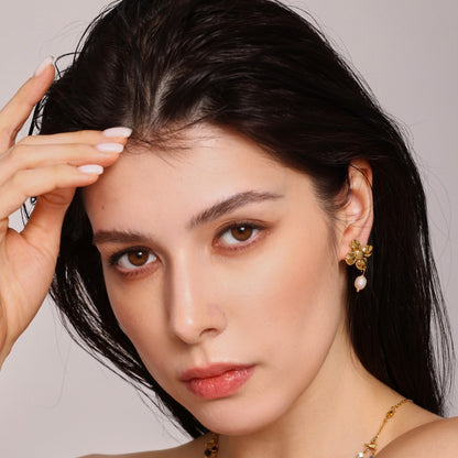 B廠【F1363】花瓣流蘇淡水珍珠耳環耳環歐美氣質輕奢鈦鋼花朵耳環 25.01-4