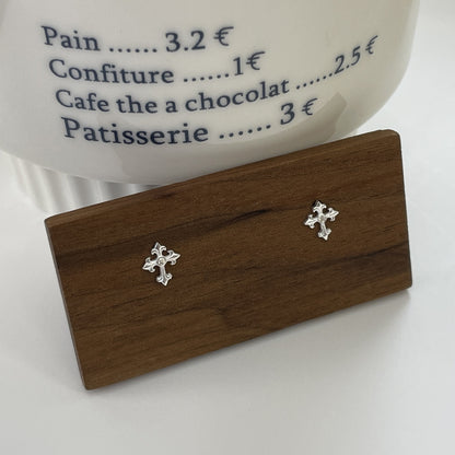 F廠【XDQ10910E】小眾設計S999純銀十字架耳環女簡約高級感鳶尾花迷你日常耳飾
 25.11-2