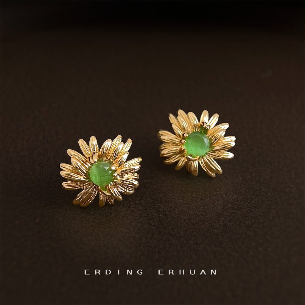 C廠【6405】時尚老錢風設計師款925銀針原創立體雛菊耳飾耳釘飾品
 25.10-3