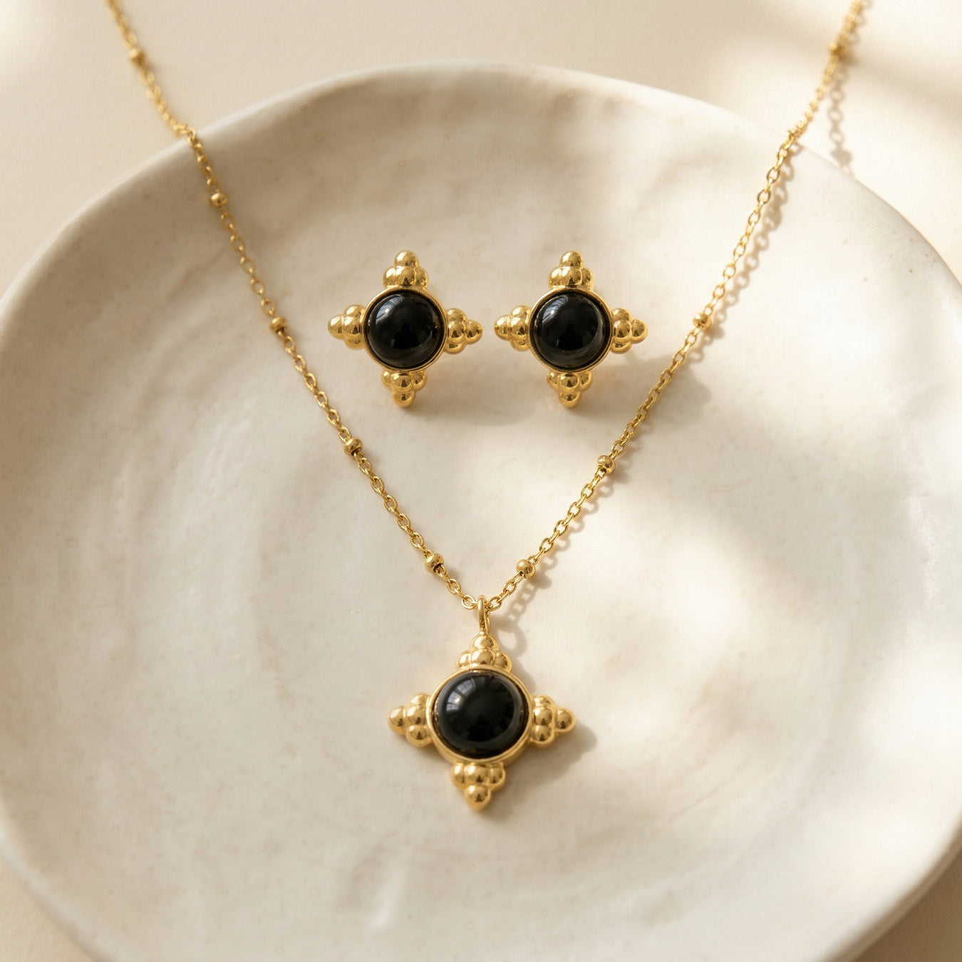 B廠【TXP031】新中式簡約黑瑪瑙吊墜耳環古風新品不銹鋼項鍊小眾設計感飾品套裝
 26.03-3