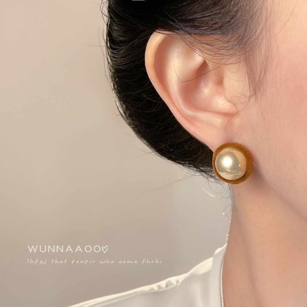 A廠【7139】秋冬爆款植絨高級感圓形幾何珍珠文藝復古新款耳飾港風耳環飾品女
 25.11-4