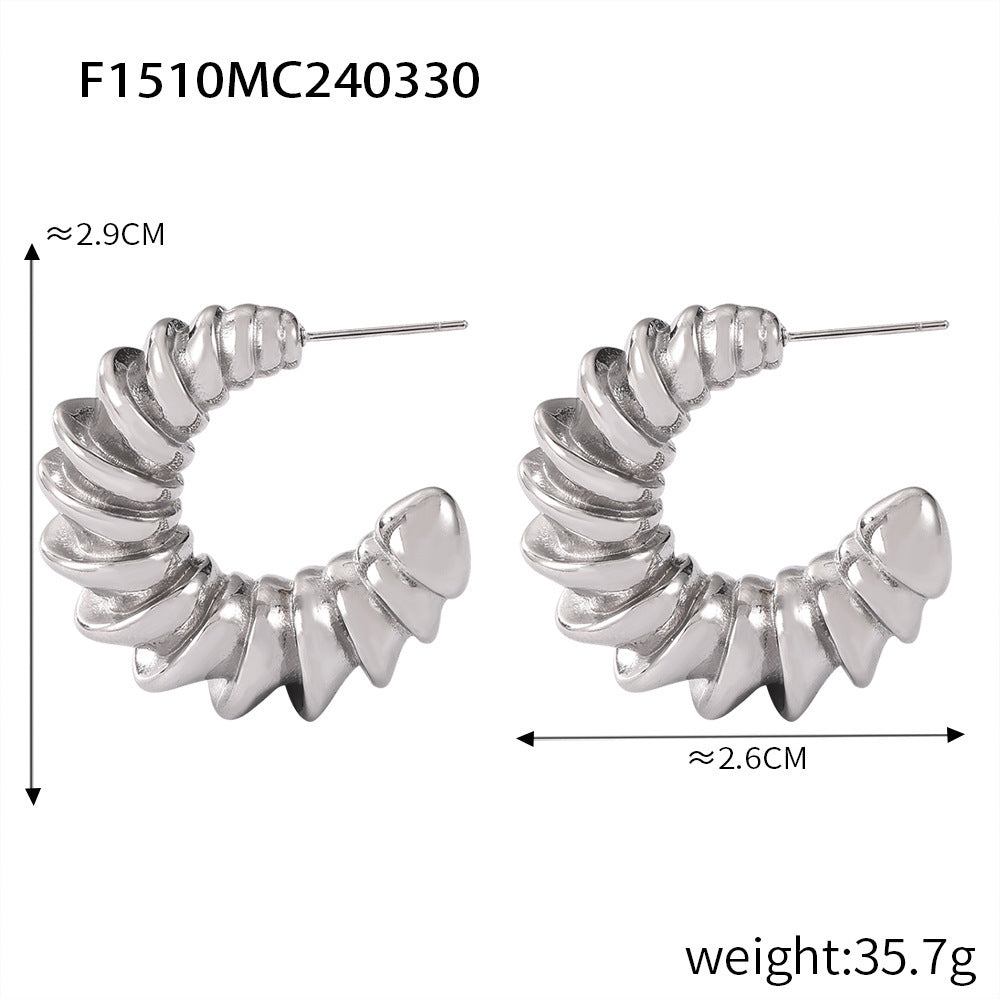 B廠【F1510】跨境熱賣牛角包耳環鈦鋼18K鍍金保色首飾麻花扭曲螺紋C型耳環飾品 24.04-2