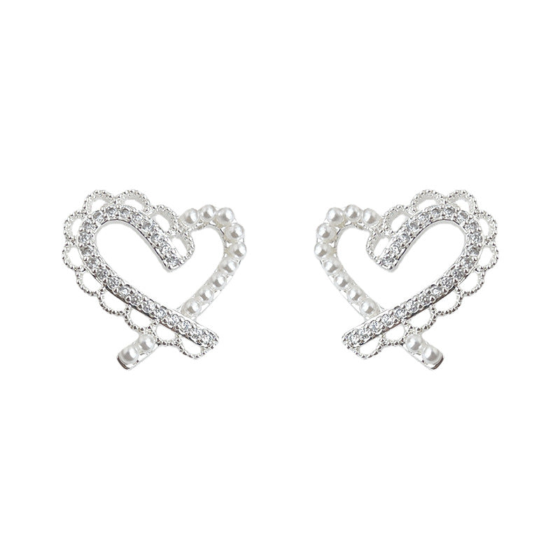 C廠【7067】微鑲鋯石925銀針蕾絲鏤空愛心銀色 氣質簡約甜美新款耳飾
 25.11-2