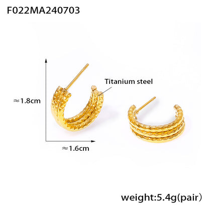 B廠【F022】跨國新款歐美風小眾設計感三層C形紋理鈦鋼鍍金耳環簡約氣質飾品 24.07-2