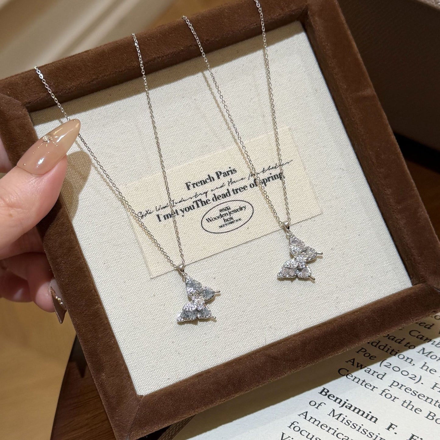 E廠【XDQ0106N】S925純銀輕奢小眾蝴蝶項鍊女甜美精緻碎石玻璃氣質鎖骨鏈
 26.03-1