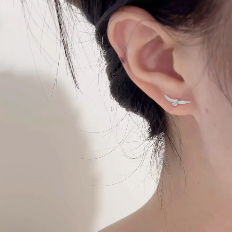 E廠【DQ10948E】S925純銀冷淡風不對稱飛鳥耳環女個性簡約小鳥耳骨釘百搭耳飾
 25.10-3