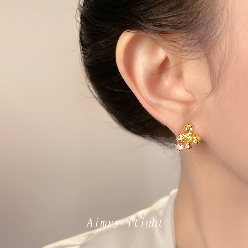 A廠【7137】原創梅花微鑲鋯石925銀針鍍14K時尚通勤簡約個性新款耳環耳環
 25.12-1