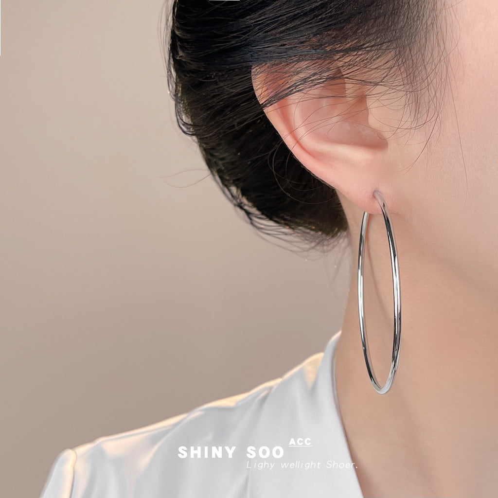 A廠【7120】極簡主義時尚高級感簡約圓大耳環個性小眾ins冷淡風耳飾女
 25.11-3