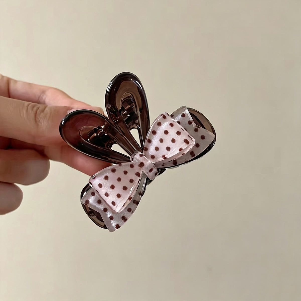 C廠【X695】短髮抓夾小蝴蝶結髮夾女後腦勺高端髮量少半紮髮鯊魚夾2026新款
 26.08-2「C廠-單筆結帳需滿，NT$500出貨(不含運費)」