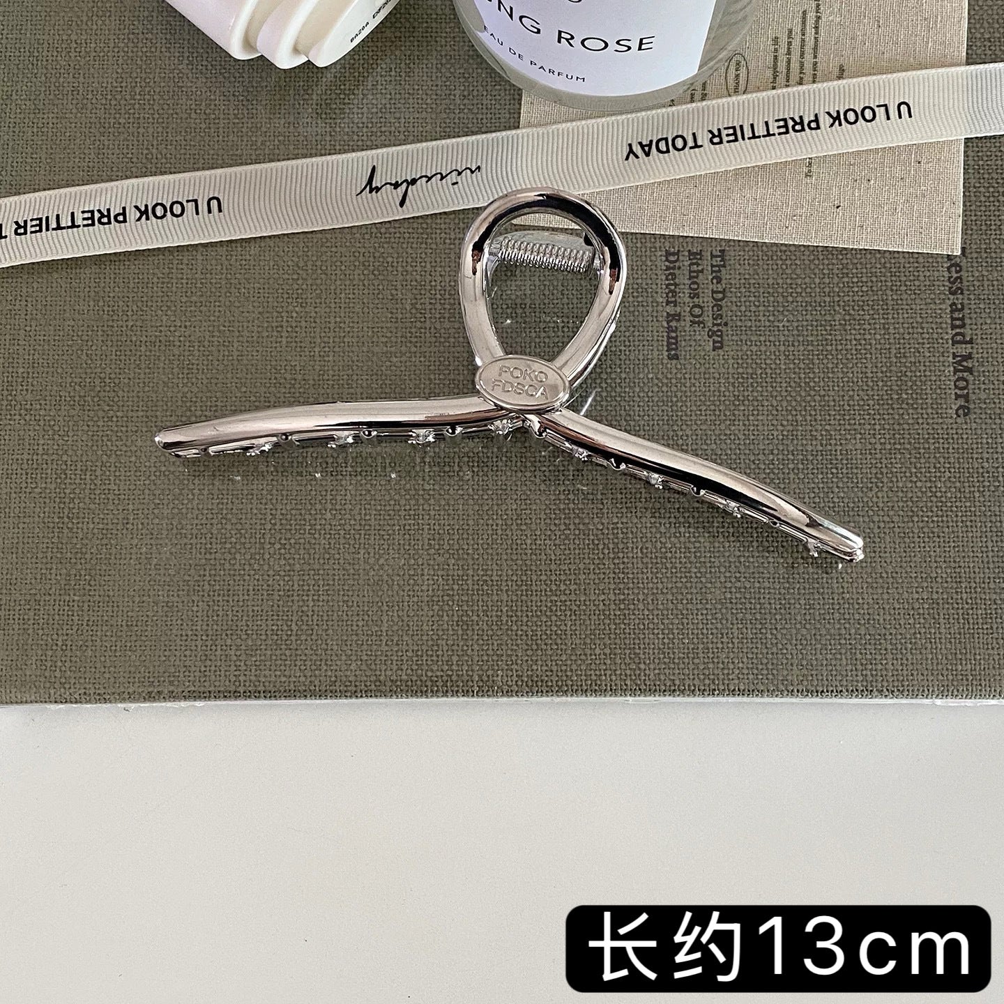 C廠【X193】高品質感字母金屬大號抓夾髮量多通勤百搭冷淡風髮夾鯊魚夾子髮飾
 26.04-5「C廠-單筆結帳需滿，NT$500出貨(不含運費)」