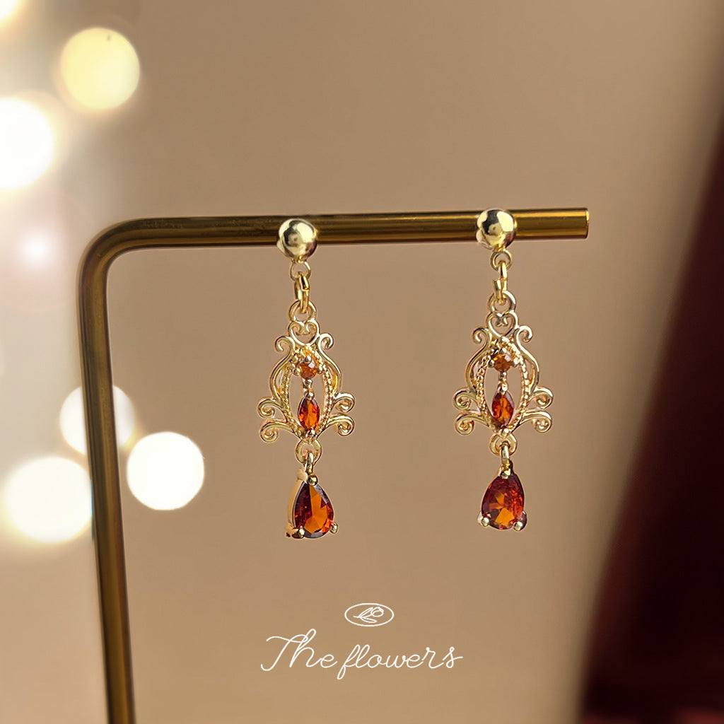 C廠【7055】文藝復古宮廷風鑲嵌鋯石酒紅色長款流蘇新款耳飾飾品
 25.11-2