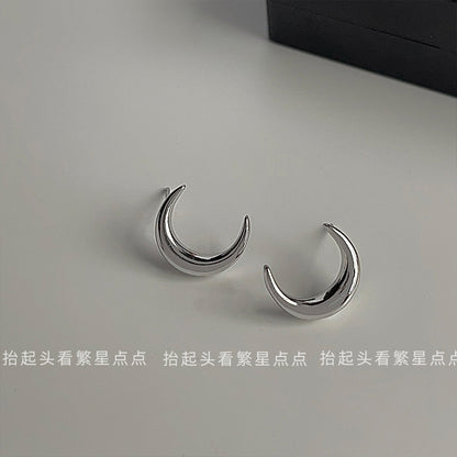 A廠【B971】小眾高級感冷淡風月牙耳環通勤百搭光面金屬感C形弧形線條耳飾品 25.01-2