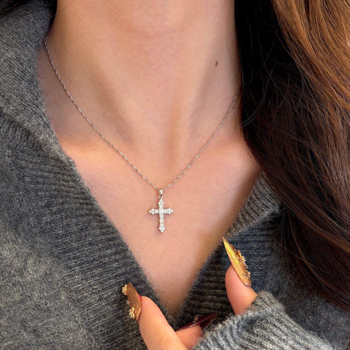 E廠【XDQ0651N】S925純銀小眾高級感滿鑽十字架項鍊女冷淡風鑲鋯石吊墜鎖骨鏈
 25.12-4