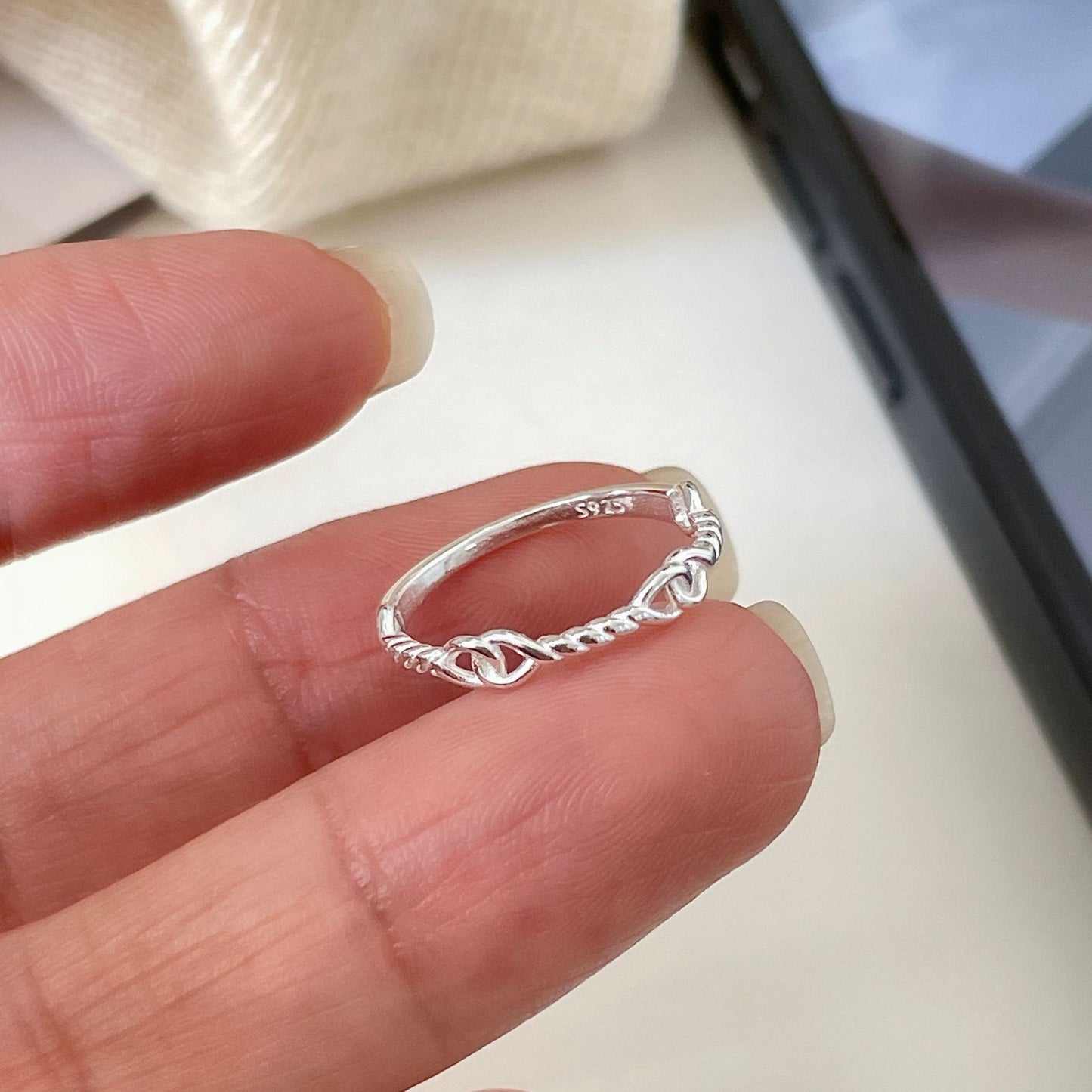 E廠【XDQ8216R】S925純銀麻花繩結纏繞尾戒女冷淡風簡約小眾閉口戒指ins風潮
 26.01-4