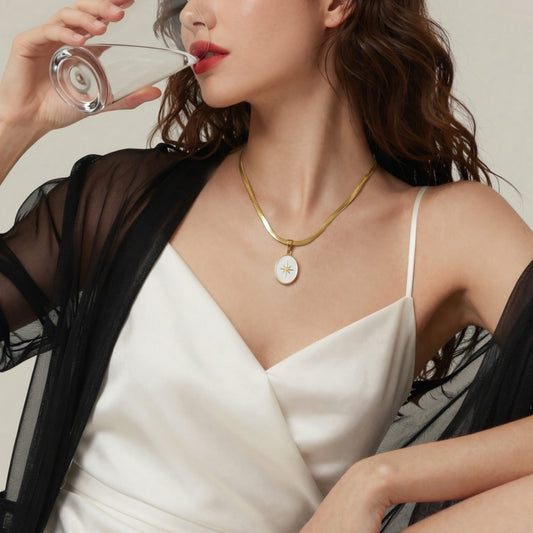 B廠【P031】歐美簡約ins小眾八芒星吊墜刀片鏈項鍊時尚百搭設計感不鏽鋼飾品
 26.02-1