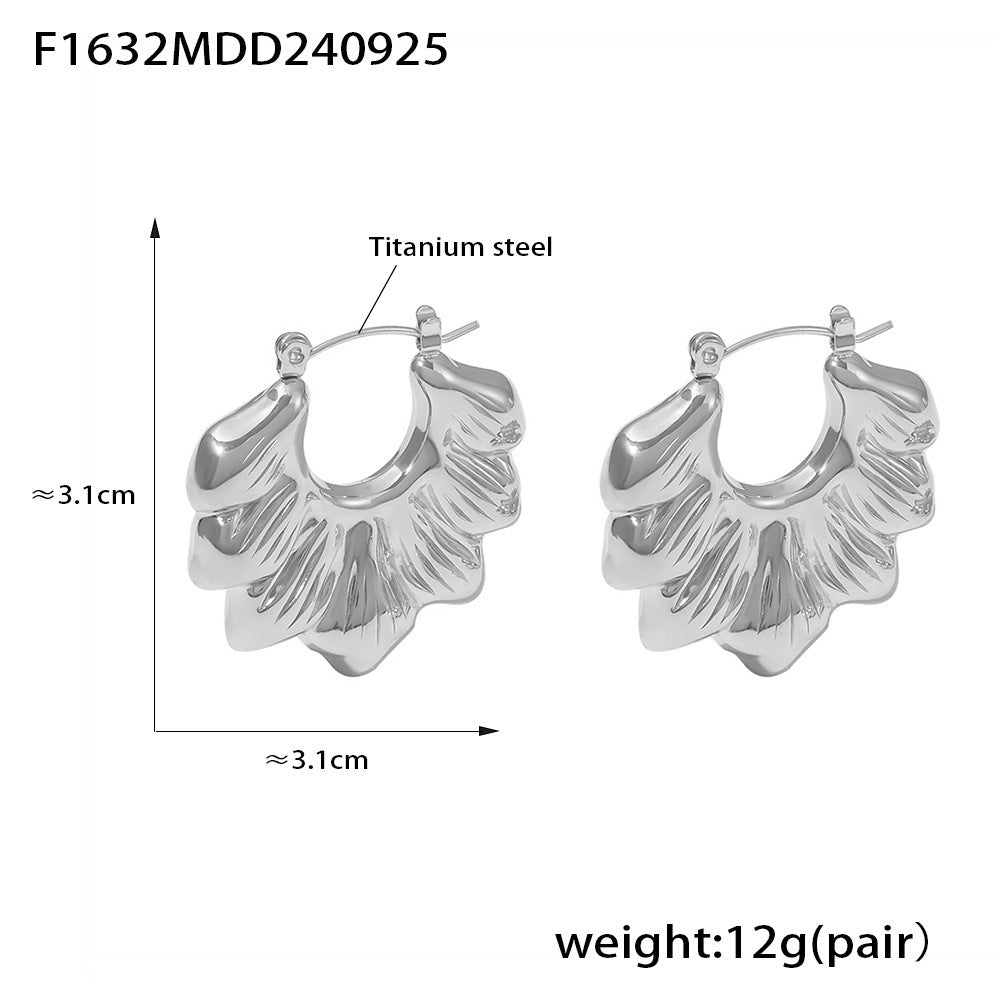 B廠【F1632】跨國時尚新幾何花朵空心耳環鈦鋼鍍18k金個性氣質歐美風耳飾女 24.10-1