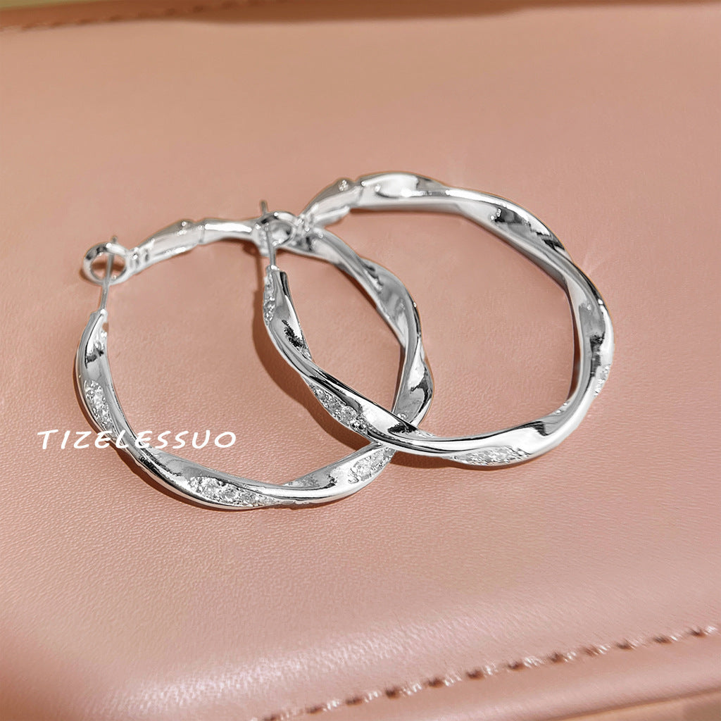 A廠【7509】美式閃鑽鋯石麻花簡約百搭圓圈耳環極簡高級感耳飾
 26.04-3