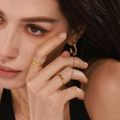 B廠【A849】波浪線皇冠指環ins極簡冷淡風素圈戒指不鏽鋼鍍18K金不掉色 25.03-1