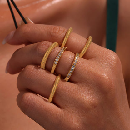 B廠【A725】ins小眾設計幾何素圈鑲鋯石三層疊戴戒指女款不鏽鋼鍍18k金 25.05-1