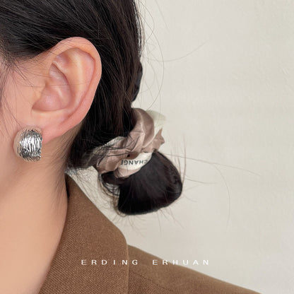 A廠【3275】高級感冷淡風鍍14K金屬感C型耳環弧形半彎耳環設計感耳飾飾品 25.06-3