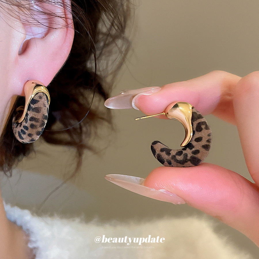 A廠【WE5019】18K真金電鍍925銀針植絨C型耳環耳墜小眾設計感耳環秋冬新款通勤耳飾
 25.10-5