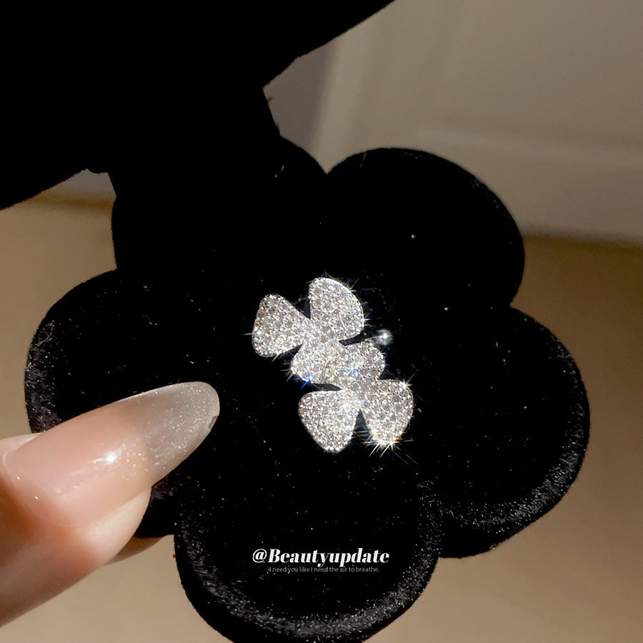 A廠【HE29298】韓系ins鋯石花瓣耳夾輕奢氣質優雅無耳洞耳骨夾小眾高級感耳飾女
 25.11-2