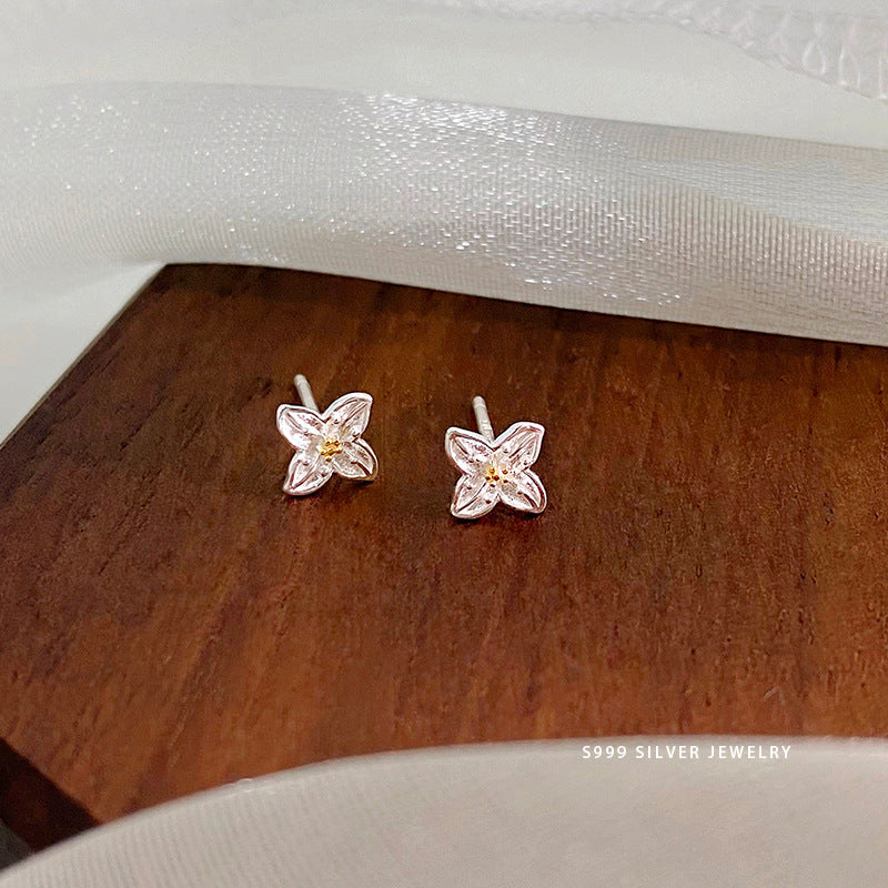 E廠【YC10228E】S999足銀小雛菊耳環花朵小清新耳環小巧日系甜美可愛耳釘 24.06-2
