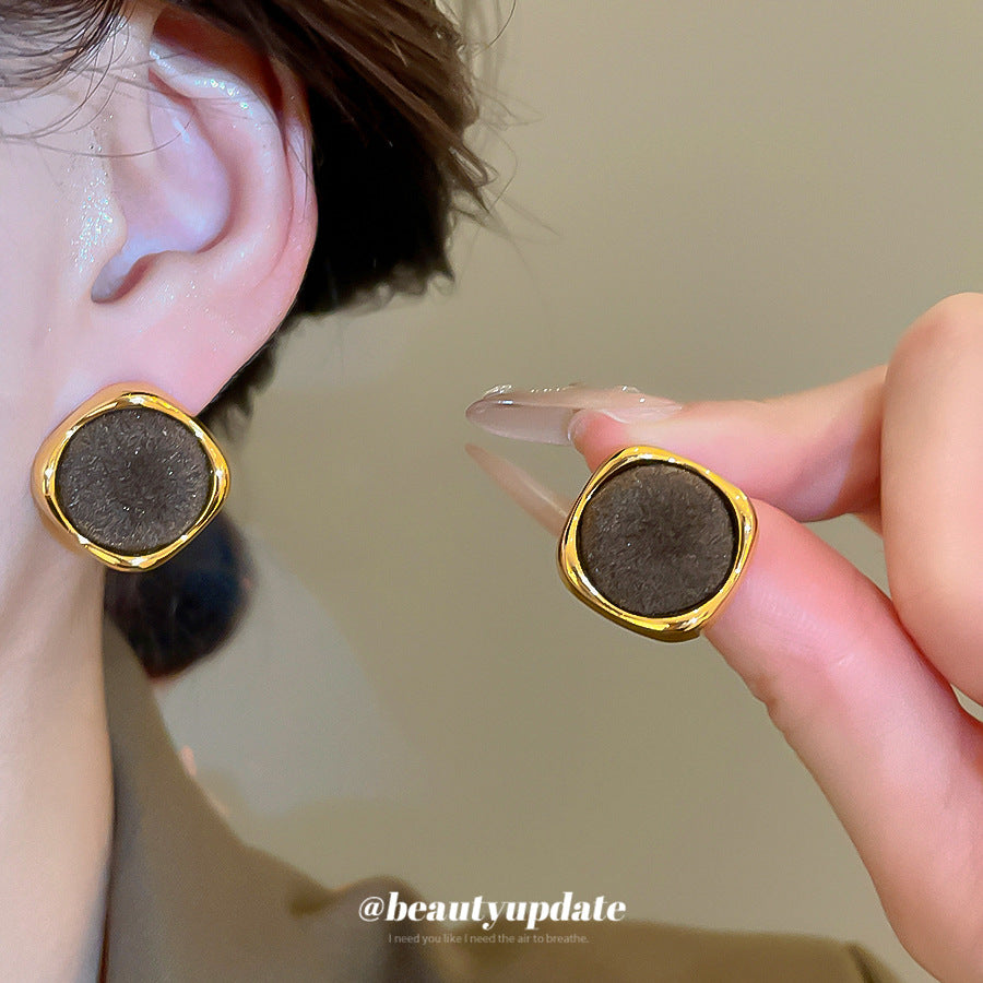 A廠【WE4979】925銀針植絨幾何圓形吊墜耳環秋冬款復古港風耳環耳墜小眾設計感耳環
 25.10-4