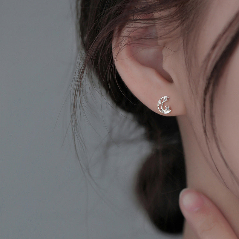 F廠【DQ10599E】S999純銀小清新蝴蝶月亮耳環女精緻甜美不對稱養耳洞耳飾
 25.09-1