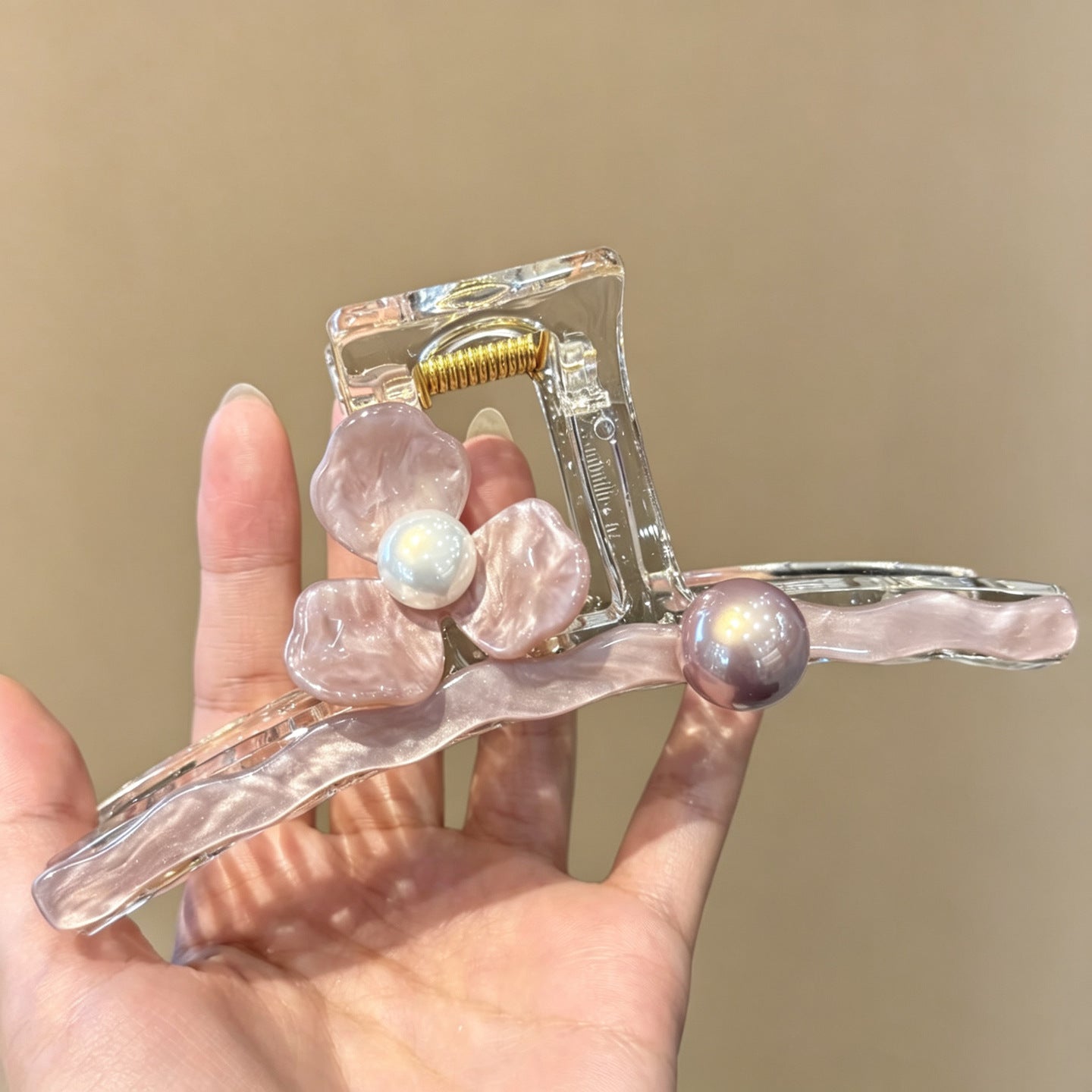 C廠【X542】粉紅色花朵醋酸抓夾女2026新款高級感後腦勺盤發大號髮量大鯊魚夾子 26.07-1「C廠-單筆結帳需滿，NT$500出貨(不含運費)」